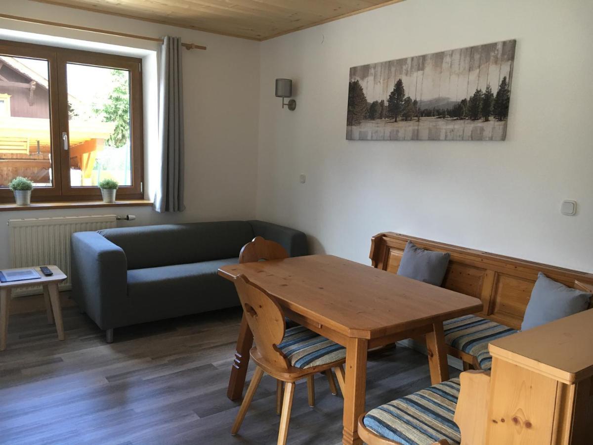 Landhaus Holzereck Ehrwald Exteriör bild