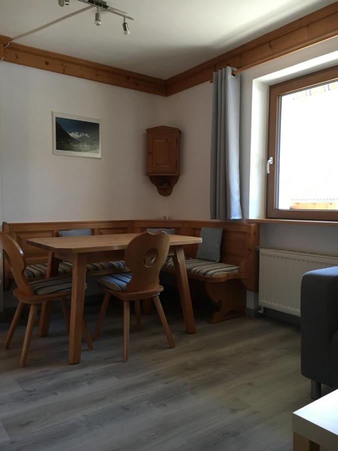 Landhaus Holzereck Ehrwald Exteriör bild